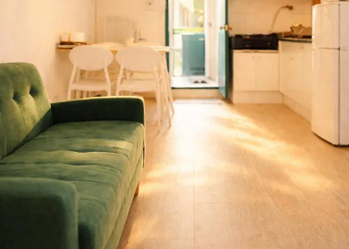 Apartment 스튜디오 하우스, Hongdae Yeontral Park *