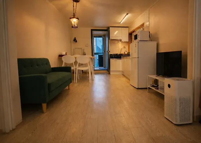 스튜디오 하우스, Hongdae Yeontral Park Apartment Seoul
