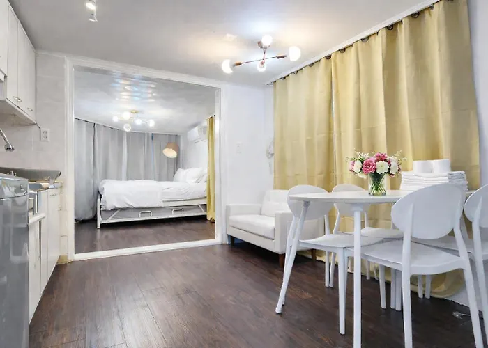 스튜디오 하우스, Hongdae Yeontral Park Apartment