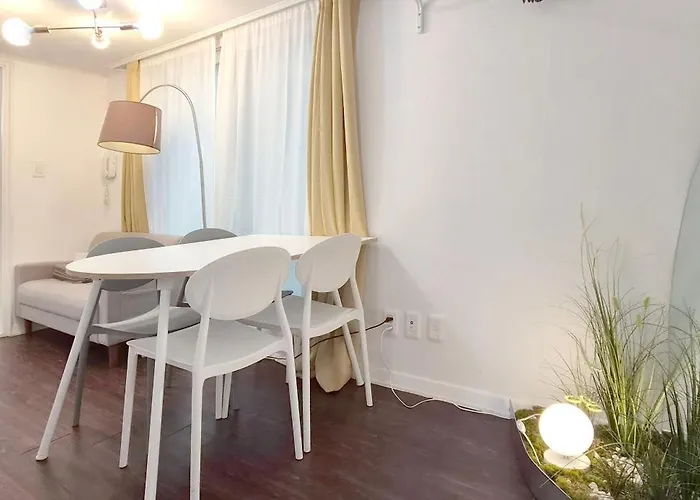 스튜디오 하우스, Hongdae Yeontral Park Apartment
